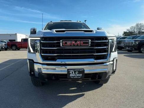 New 2026 GMC Sierra 3500 SLT w/ SLT Premium Package image 3