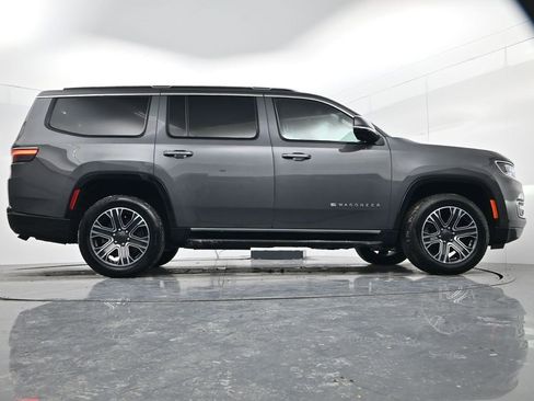 Used 2024 Jeep Wagoneer Series II image 42