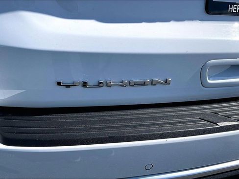 Used 2023 GMC Yukon Denali image 24