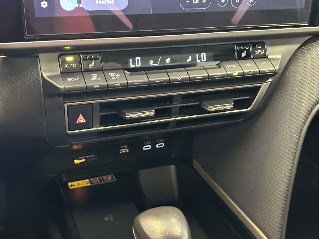 Certified 2025 Toyota Camry SE w/ Multimedia Upgrade Package FWD image 25