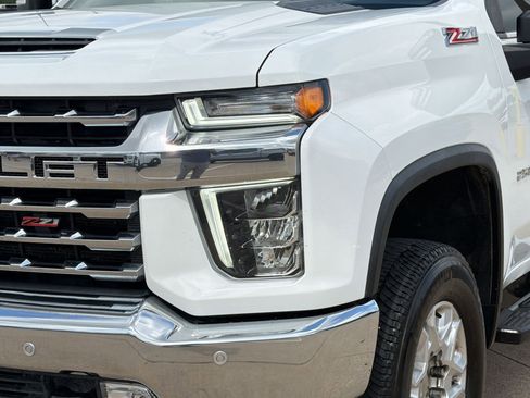 Used 2023 Chevrolet Silverado 2500 LTZ w/ LTZ Convenience Package AWD/4WD image 11