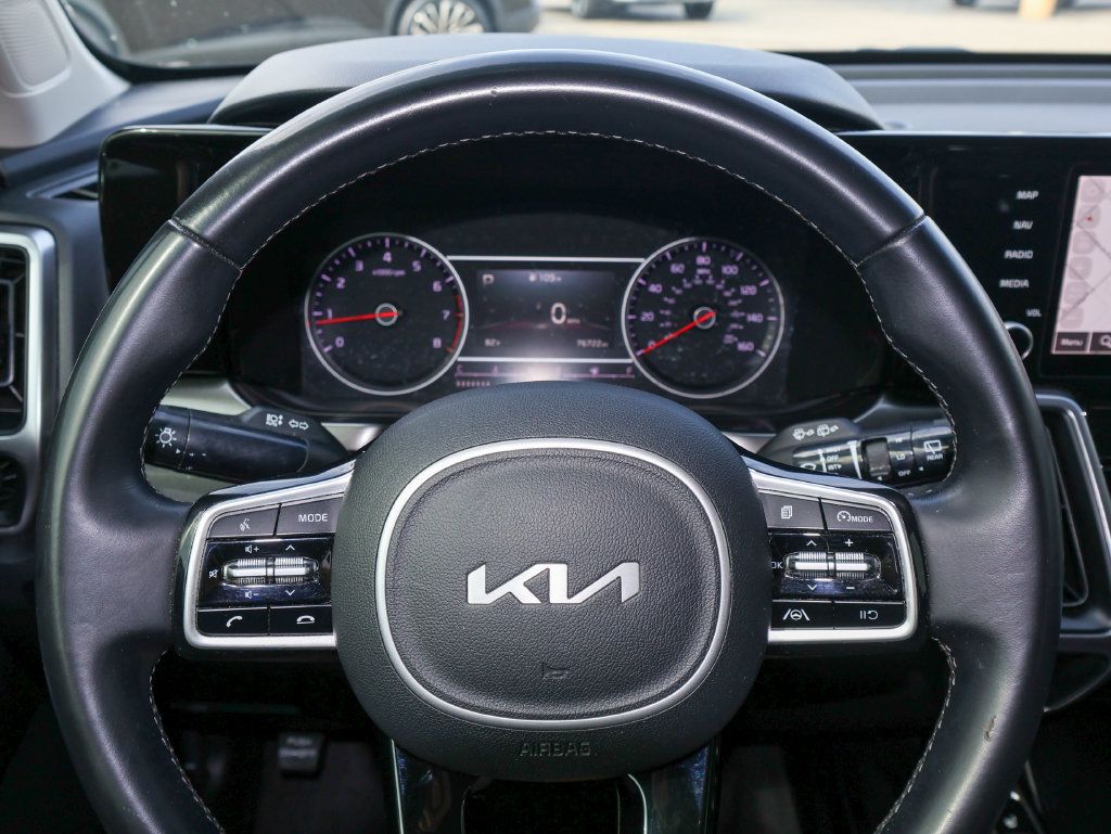 Used 2022 Kia Sorento S FWD image 23