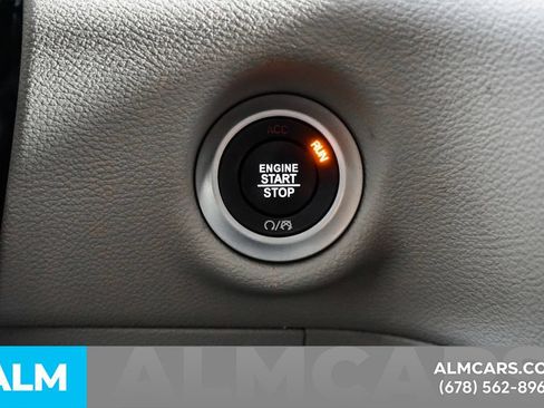 Used 2023 Chrysler Voyager LX FWD image 28