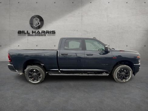 New 2026 RAM 2500 Big Horn AWD/4WD image 4