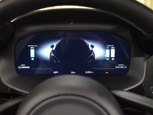 New 2025 McLaren Artura Spider image 23