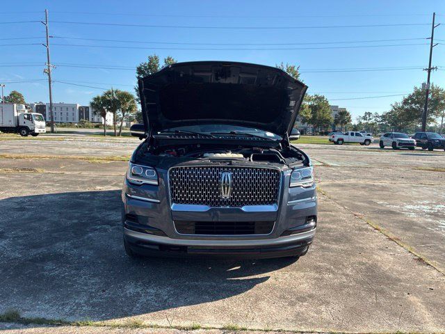 Used 2023 Lincoln Navigator Reserve AWD/4WD image 20