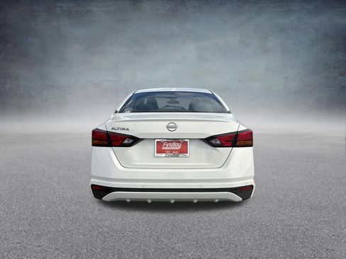 Used 2025 Nissan Altima 2.5 SV FWD image 5