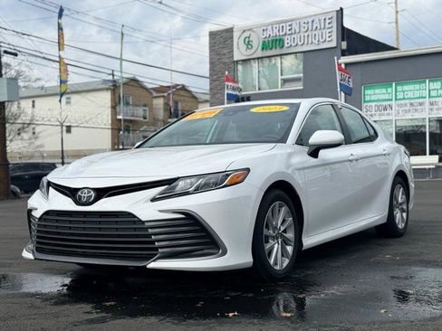 Used 2023 Toyota Camry LE FWD image 1
