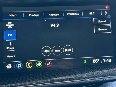 Used 2023 Buick Envision Essence image 17