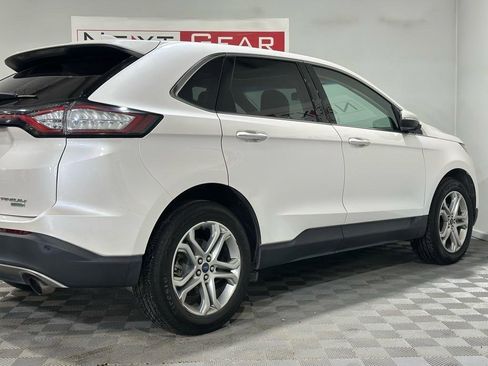 Used 2018 Ford Edge Titanium w/ Equipment Group 301A image 9