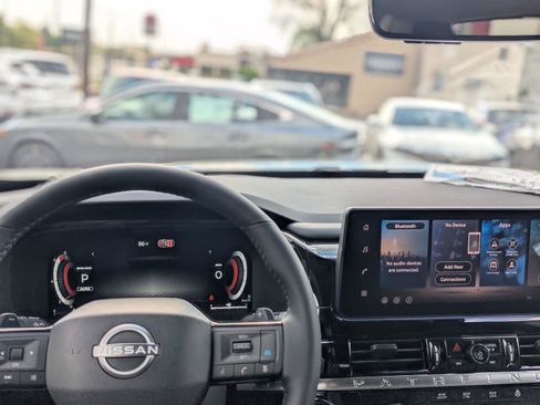New 2026 Nissan Pathfinder SL AWD/4WD image 30