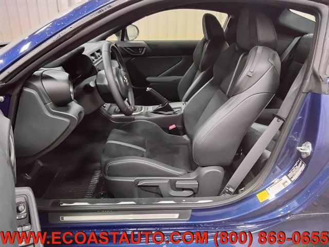 Used 2026 Toyota GR86 Premium w/ Performance Package RWD image 10