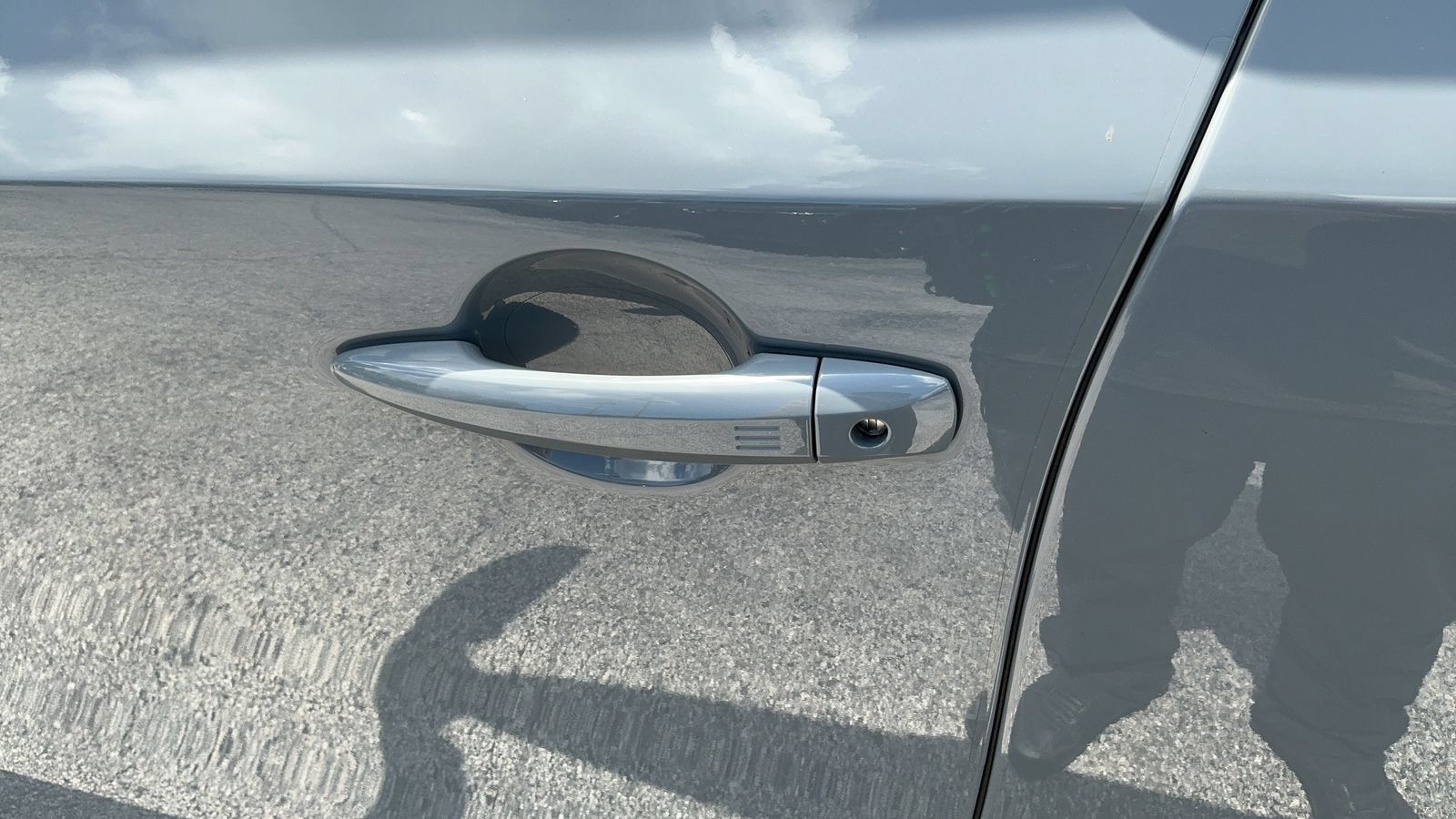 Certified 2025 Nissan Ariya FWD image 46