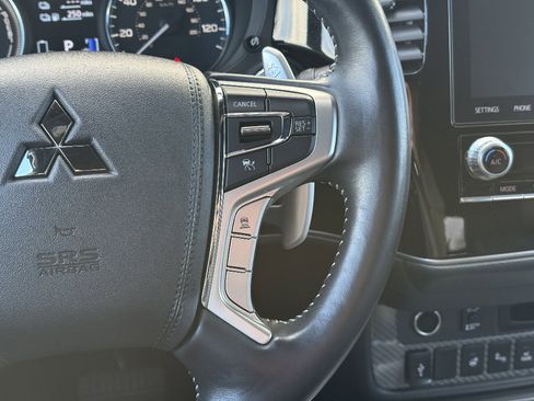 Used 2020 Mitsubishi Outlander GT image 23