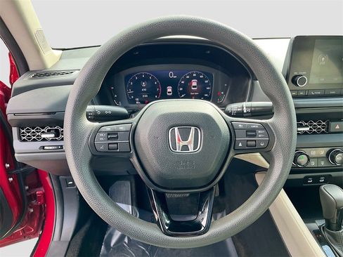 Used 2024 Honda Accord EX image 10