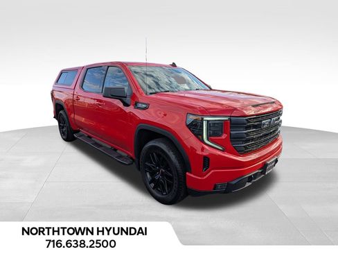 Used 2022 GMC Sierra 1500 Elevation w/ Preferred Package image 2