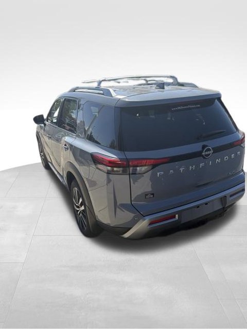 Certified 2025 Nissan Pathfinder Platinum w/ Cargo Package AWD/4WD image 5