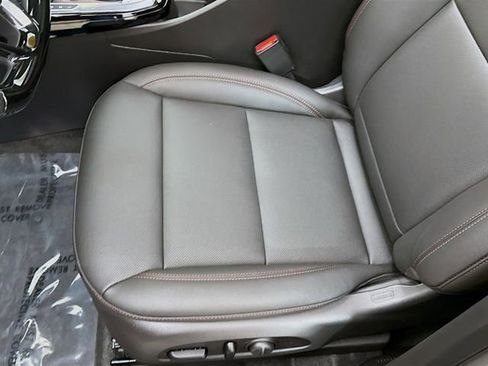 Used 2026 Chevrolet Trax RS w/ Sunroof Package image 20