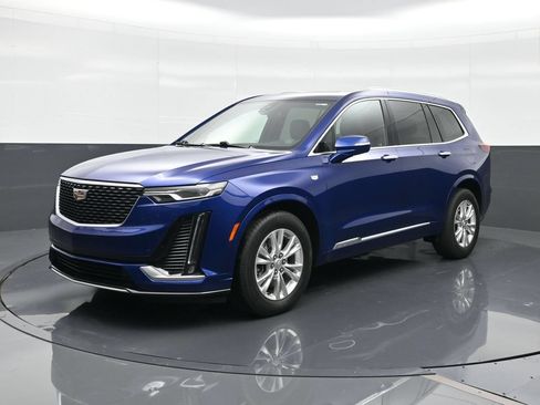 Certified 2023 Cadillac XT6 Luxury FWD image 1