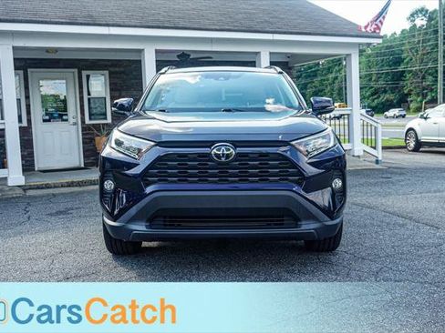 Used 2020 Toyota RAV4 XLE Premium AWD/4WD image 11