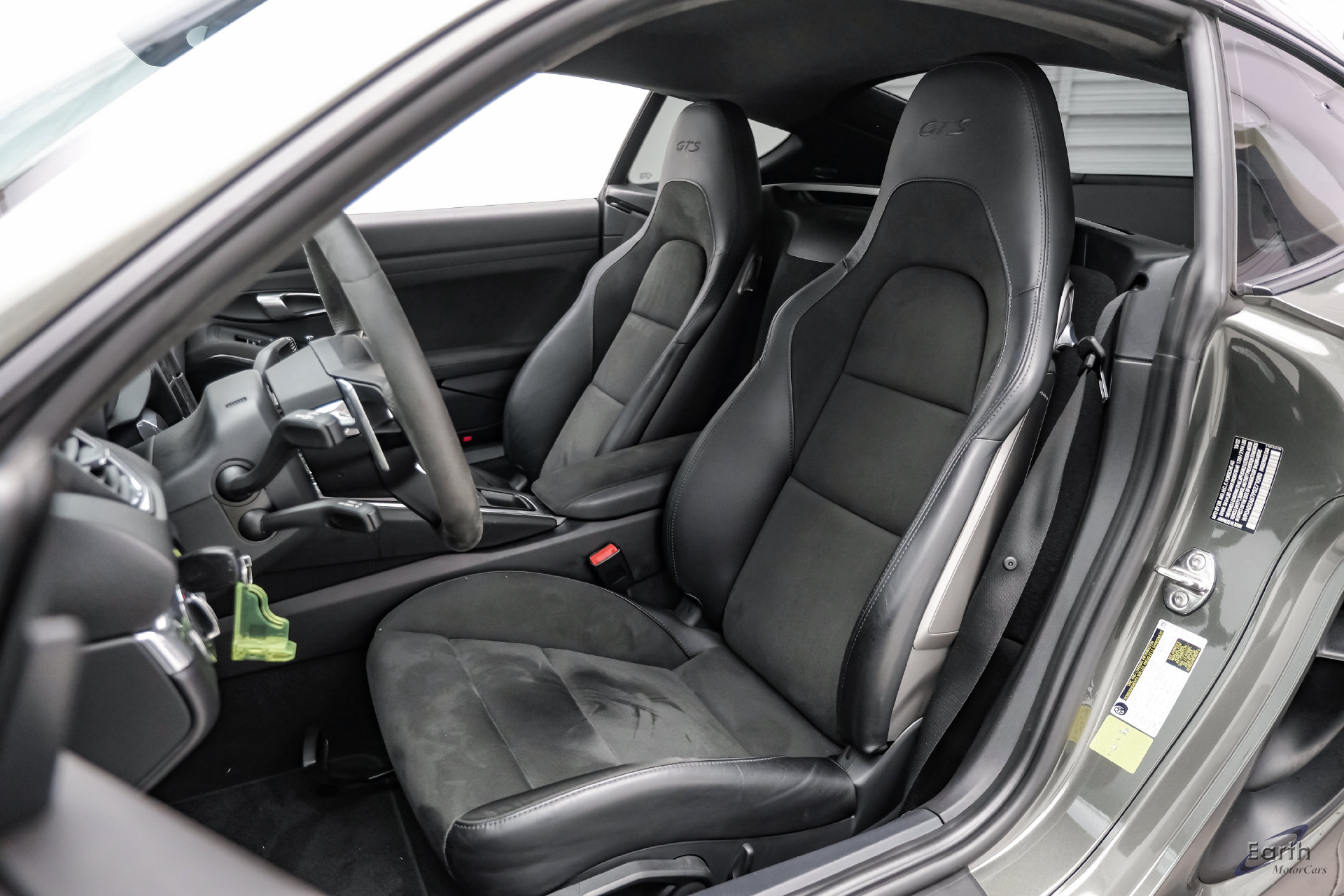 Used 2023 Porsche 718 Cayman GTS RWD image 35