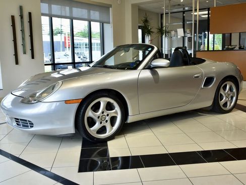 Used 2001 Porsche Boxster RWD image 8