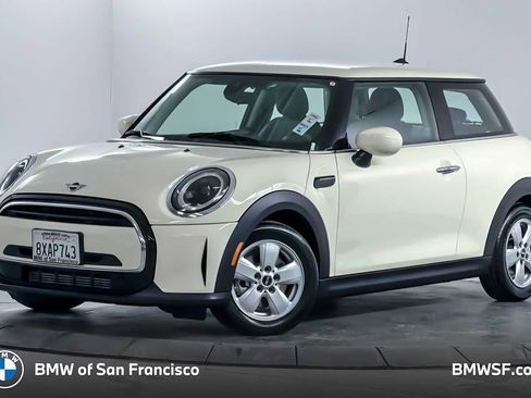 Used 2022 MINI Cooper 2-Door Hardtop FWD image 1