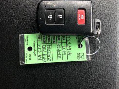 Certified 2019 Toyota Tacoma TRD Off-Road image 28