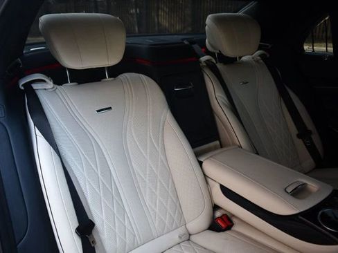 Used 2015 Mercedes-Benz S 63 AMG 4MATIC Sedan w/ Driver Assistance Package image 40