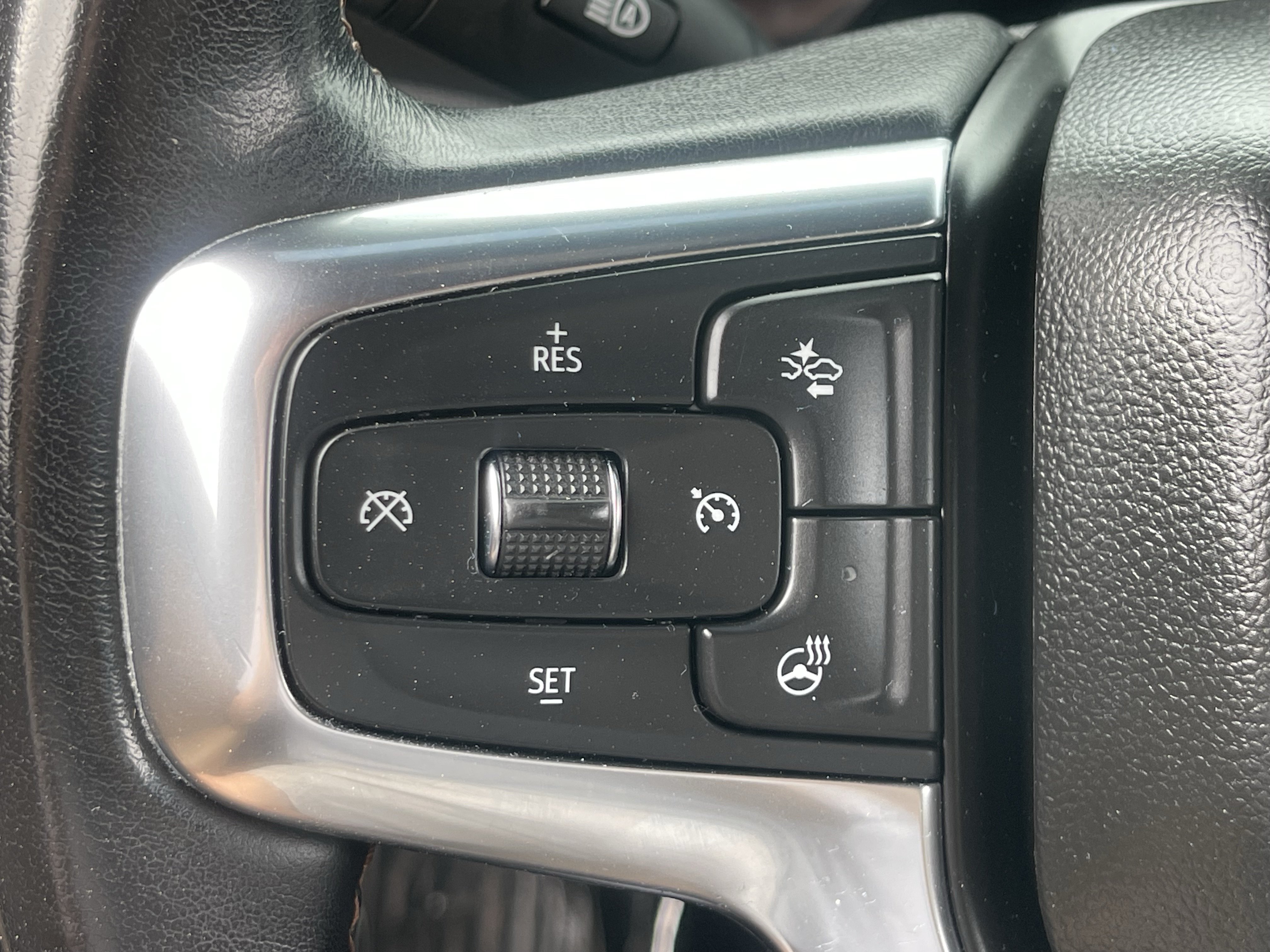Used 2021 Chevrolet Blazer Premier w/ Driver Confidence II Package AWD/4WD image 21