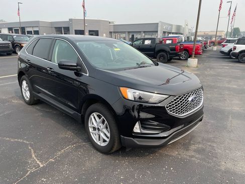Used 2023 Ford Edge SEL w/ Convenience Package AWD/4WD image 5