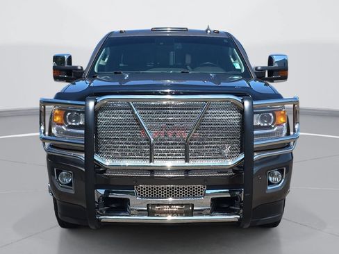 Used 2015 GMC Sierra 3500 Denali w/ Duramax Plus Package RWD image 10