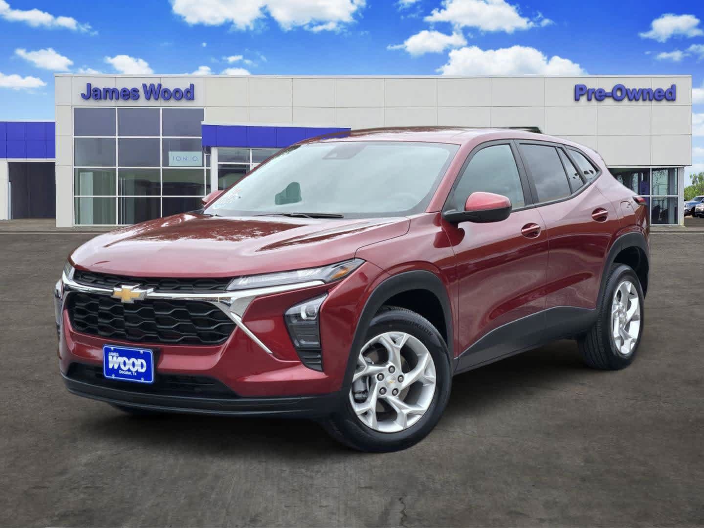 Used 2024 Chevrolet Trax LS w/ LS Convenience Package FWD image 1