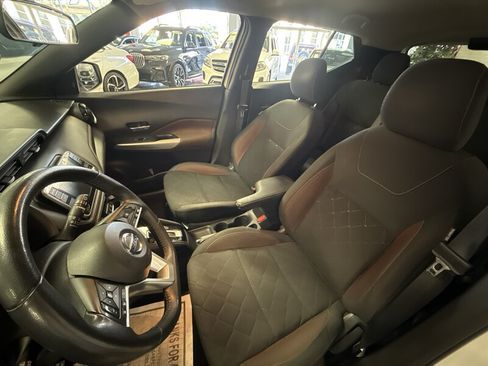 Used 2020 Nissan Kicks SR FWD image 15
