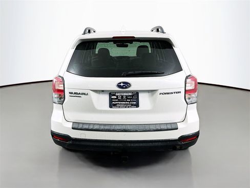 Used 2018 Subaru Forester 2.5i Premium image 6