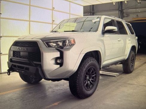 Used 2021 Toyota 4Runner SR5 Premium w/ Moonroof Package image 3