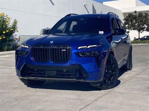 Certified 2025 BMW X7 M60i w/ Executive Package image 4