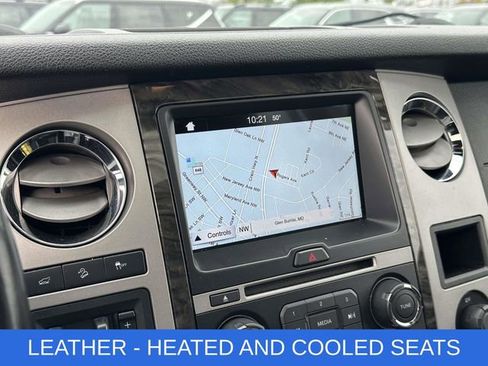 Used 2016 Ford Expedition Limited image 3