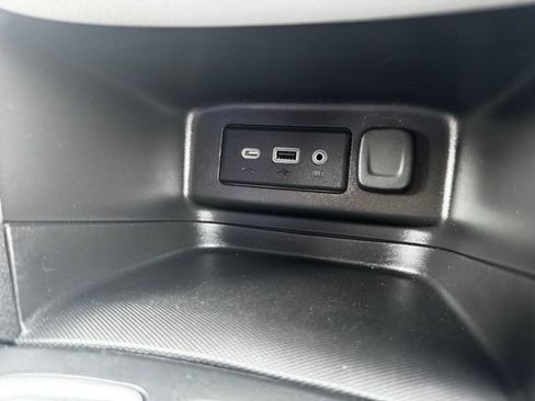 Used 2023 Chevrolet Equinox LT AWD/4WD image 24