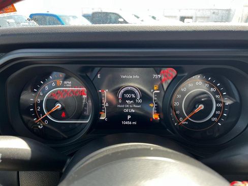 Used 2024 Jeep Gladiator Rubicon image 18