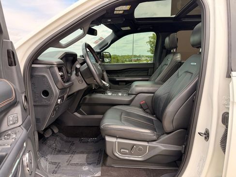 Used 2022 Ford Expedition Platinum AWD/4WD image 29