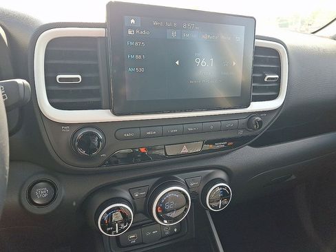 New 2026 Hyundai Venue SEL FWD image 10