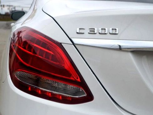 Used 2015 Mercedes-Benz C 300 Sedan image 8