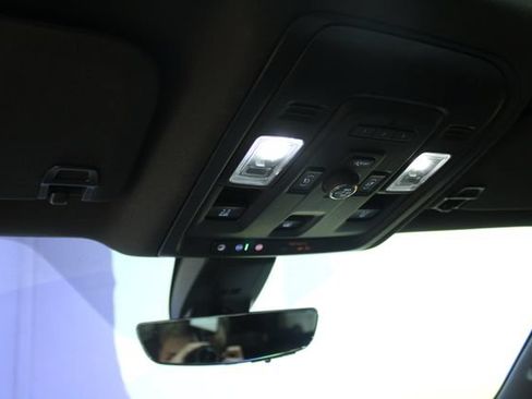 Used 2021 Chevrolet Tahoe High Country AWD/4WD image 21