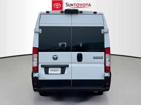 Used 2023 RAM ProMaster 2500 image 5