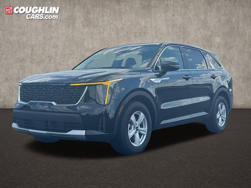 New 2025 Kia Sorento LX image 9
