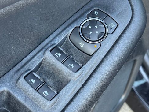 Used 2022 Ford Edge SEL w/ Convenience Package image 17