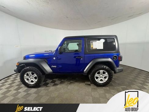 Used 2018 Jeep Wrangler Sport AWD/4WD image 2