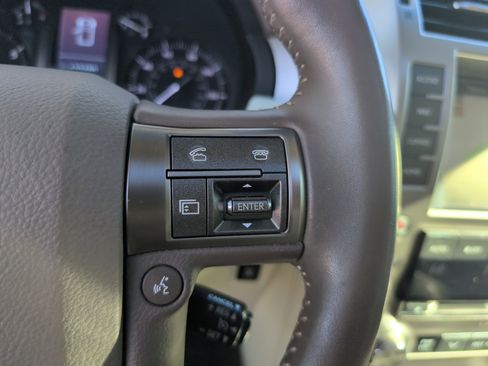 Used 2015 Lexus GX 460 image 7