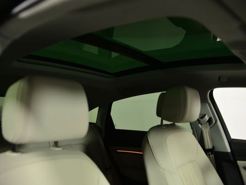 Certified 2022 Audi e-tron Premium Plus w/ Premium Plus Package image 12